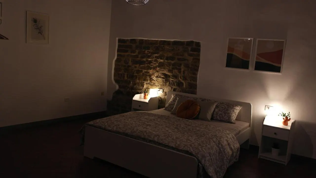 Dante'S Room Dei Cerchi Firenze 0*,  Italia